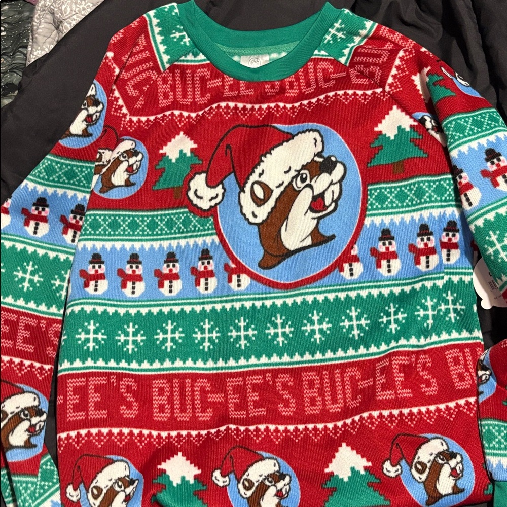 Buc-ee's Festive Red and Green Sweater